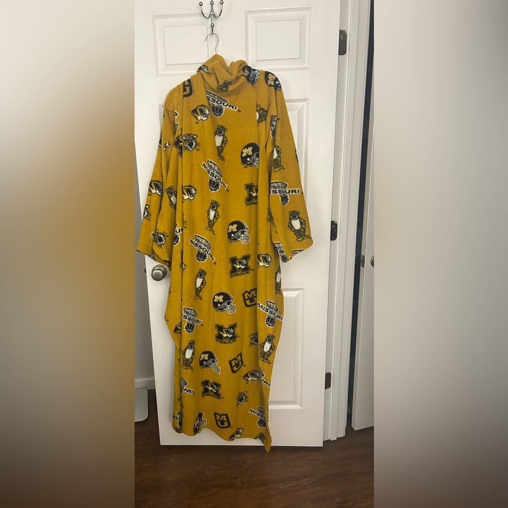 Missouri Tigers Snuggie Blanket